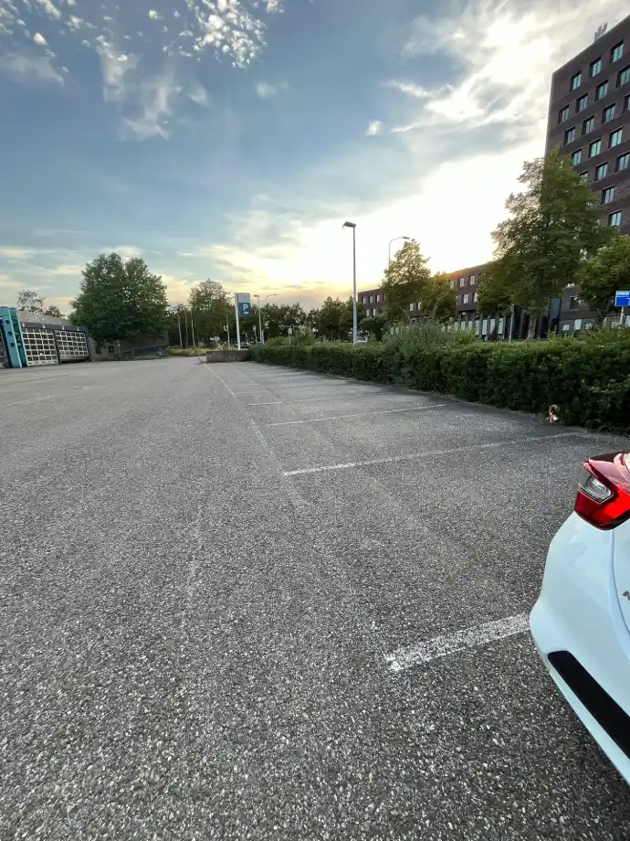Foto van de gratis parkeerplaats